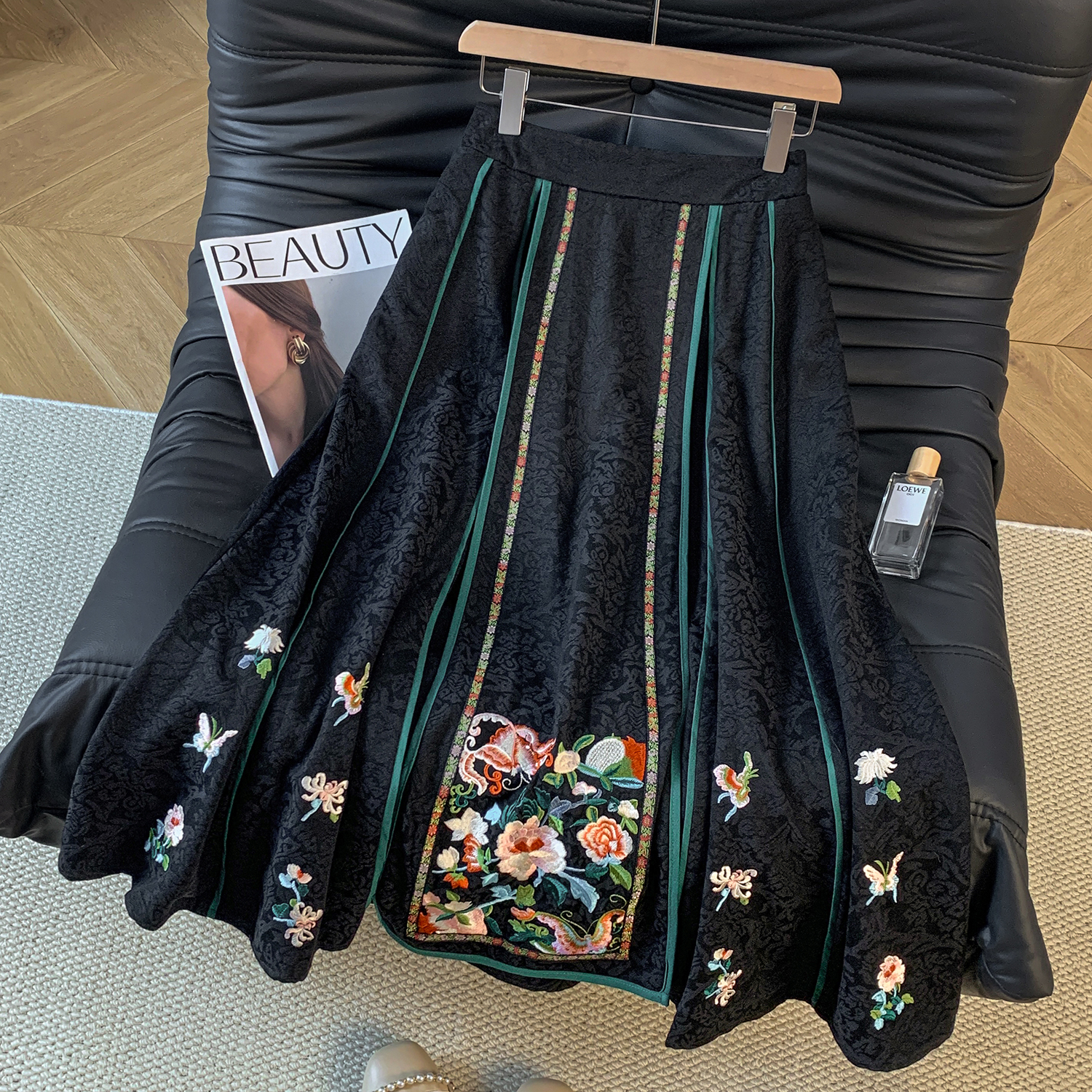 FA35713# 新款秋冬季新中式面料柔软提花粗麻民族风重工刺绣半裙 服裝批發女裝批發服飾貨源