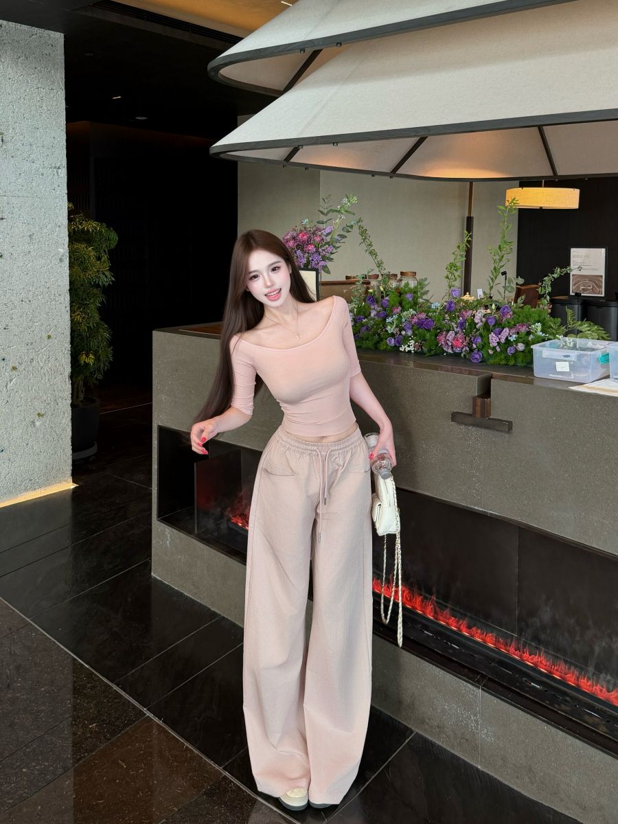 실사 한 여성 항상 단어 어깨 오프숄더 핫걸 슬림해 보이는 맨위 아메리칸 핫걸 펌프 로프 하이웨이스트 스트레이트 배럴 와이드 레그 팬츠
