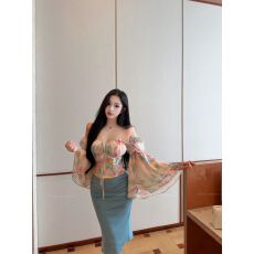 批发实拍~重工水彩晕染碎花方领荷叶喇叭袖<b class='q'>雪纺</b><b class='q'>上衣</b>+中长款鱼尾半裙秋