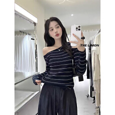 批发法式不规则斜肩撞色<b class='q'>条纹</b><b class='q'>长袖</b>针织衫女早秋韩系氛围感穿搭露肩上衣