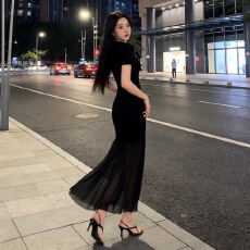 批发实拍2026新款显瘦拼接连衣<b class='q'>裙</b>女黑色针织T恤<b class='q'>网纱</b>时尚长<b class='q'>裙</b>