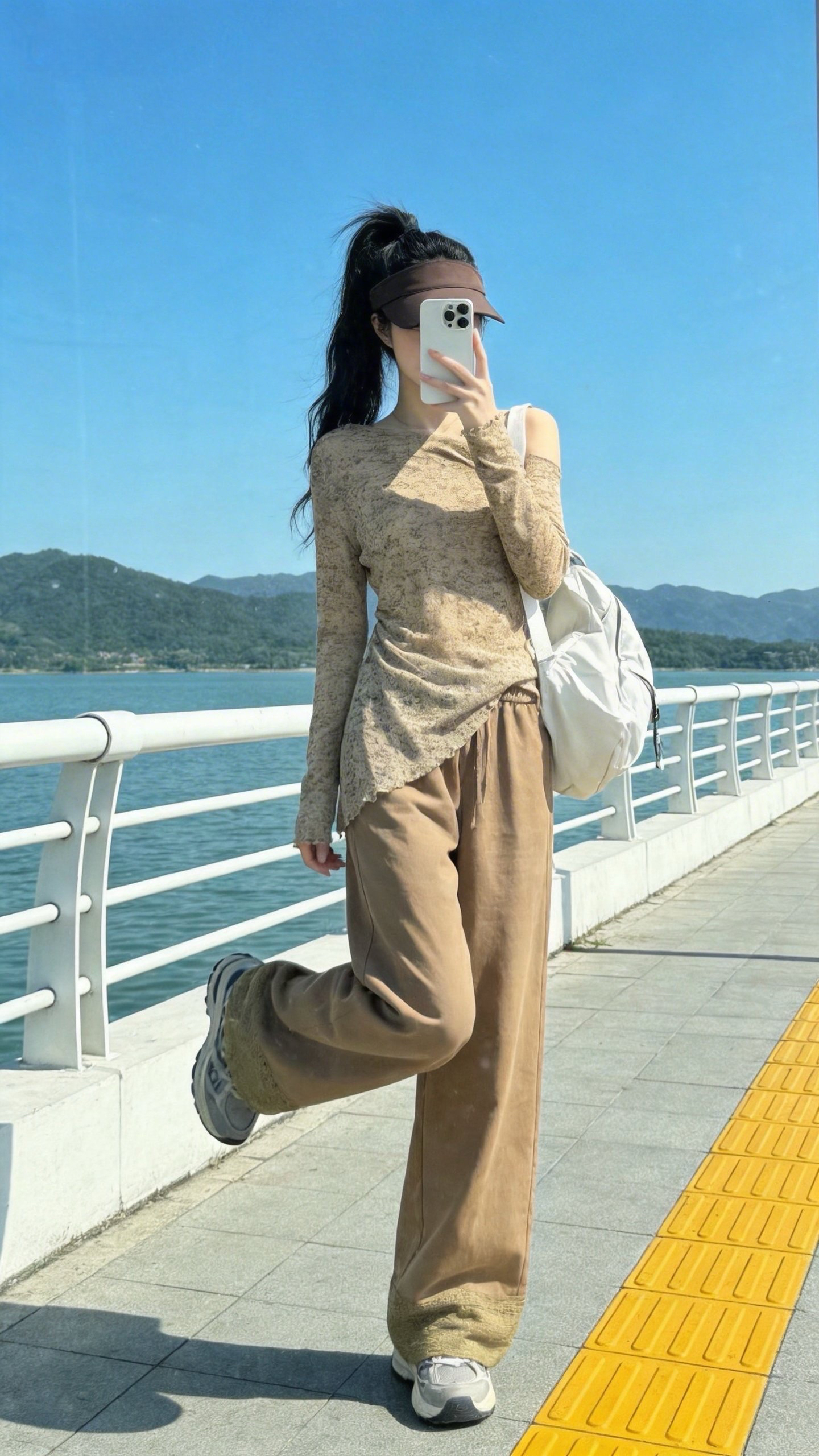 실사 정가 2026 새로운 패션 캐주얼 스포츠 슈트 여성 의류 프린트 망사 불규칙 맨위 긴 바지