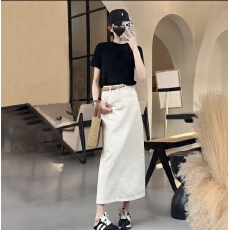 批发米杏色牛仔半身裙女2026年<b class='q'>夏</b>季新款高腰显瘦休闲中长款百搭包臀裙