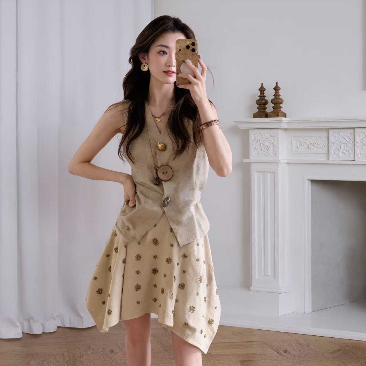 아마 민소매 베스트 반신 치마 세트 여성 2026 슈퍼 화재 열린 봄 착용 가져 가라. 자이언트 잘 생긴 캐주얼 고유 한 디자인 센스