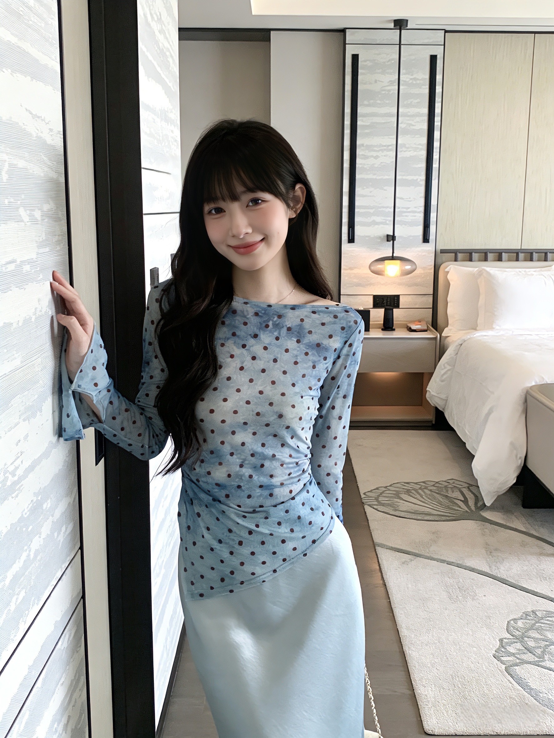 실사 2026 새로운 여성 의류 패션 도트 무늬 망사 자외선 차단 몸매 가꾸기 슬림해 보이는 맨위 새틴 파란색 반신 스커트 한