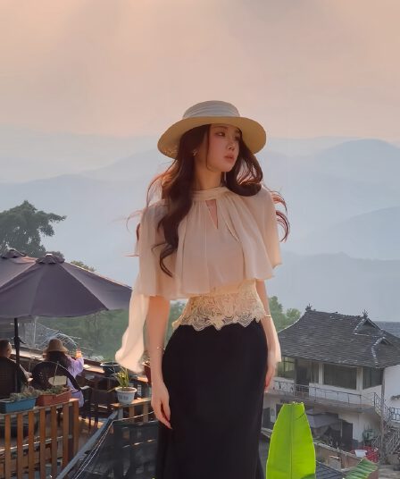 무쯔리 목자이 ~ 중 리 부드러운 외국 가스 작은 날다 소매 허리 수축 쇼트 스타일 품격 레이스 레이스 패치워크 쉬폰 톱 여성 여름