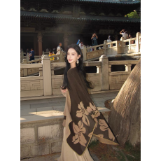 批发栖木里针织斗篷披肩两用女外搭2026新款围巾<b class='q'>连衣裙</b>套装