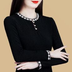 批发商城热卖针织打底衫长袖绣花秋<b class='q'>冬</b>新款纯色加绒加厚时尚洋气妈妈装