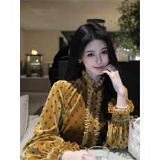 批发港风复古名媛气质小香风设计感打底衫高级感黄色<b class='q'>波点</b>丝绒<b class='q'>衬衫</b>女冬