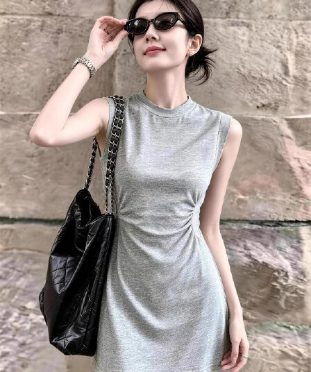 회색 핀치 Pleat 라운드 넥 민소매 여성 드레스 새로운 여름 미니멀리즘 몸매 가꾸기 슬림해 보이는 다용도 조끼 스커트 미니 스커트