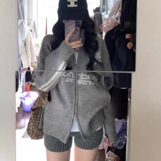 批发韩版棒球风翻领拉链毛衣开衫女外套2025秋冬装新款宽松灰色针织衫