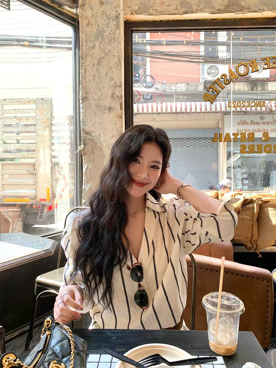 밀 귀 자카드 자수 질감 스트라이프 셔츠 출퇴근 디자인 센스 루즈핏 맨위