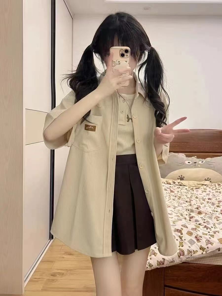 새로운 여름 항구 바람 레트로 미니멀리즘 자수 표준 반팔 여성 셔츠 거리 조수 브랜드 루즈핏 다용도 셔츠