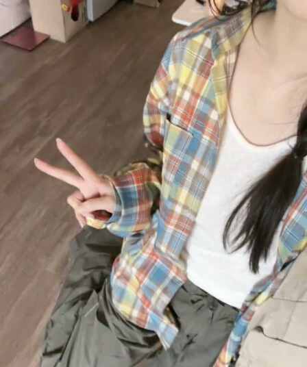 일본식 레트로 도파민 색상 격자 무늬 셔츠 여성 코트 봄 가을 얇은 스타일 느긋한 바람 소년 센스 셔츠