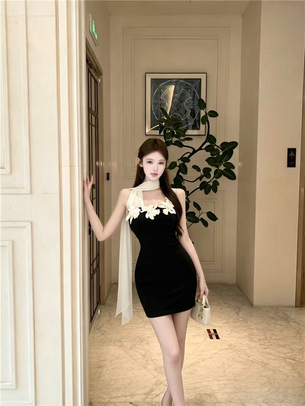 纯欲风辣妹花朵包臀连衣裙 服裝批發女裝批發服飾貨源