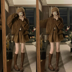 批发实拍大码复古棕色老钱风美拉德翻领外套+半身裙两件套