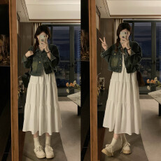 实拍大码秋季新款复古百搭短款牛仔外套+白色连衣裙两件套