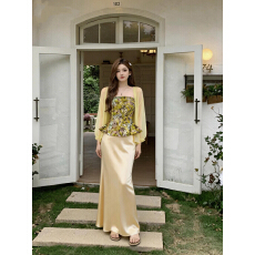 批发实拍大码法式吊带套装裙女<b class='q'>春</b>出游印花高级感缎面半身裙