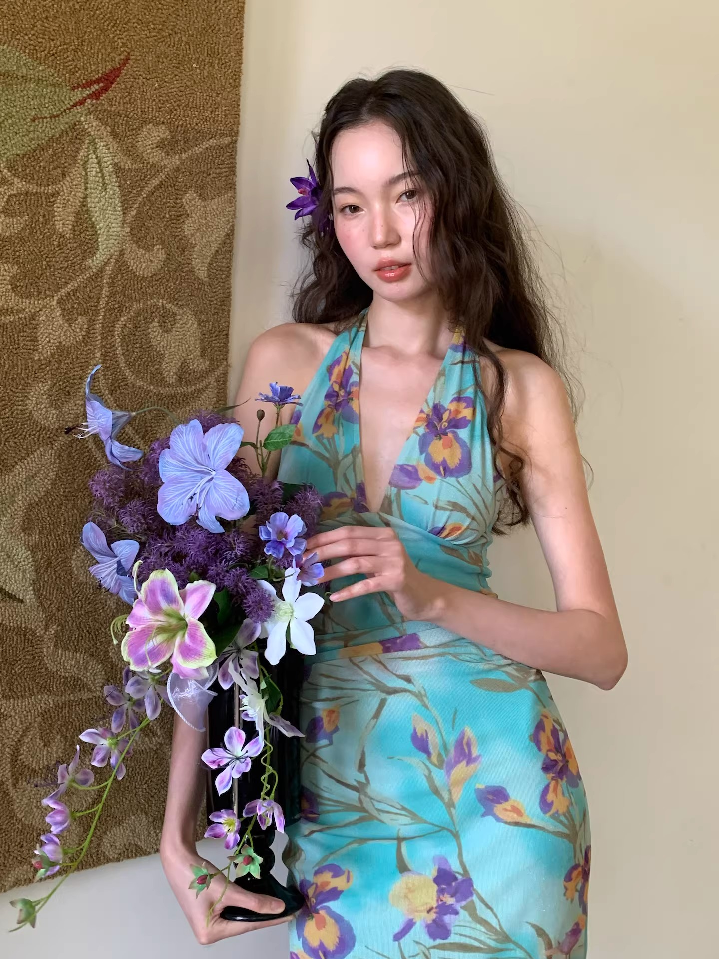 박하 녹색 레트로 붓꽃을 만발하다 신축성 좋은 플래시 몸매 가꾸기 슬림해 보이는 휴가 바람 V넥 행침 목 여성 드레스