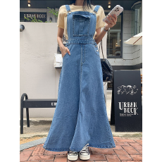 批发现  <b class='q'>清新</b>牛仔长款A型背带裙25 秋新款女