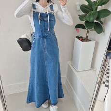 批发现  设计感牛仔拼接深色<b class='q'>背带</b>连衣裙