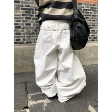 批发现  复古stud铆钉背后腰带设计阔腿宽松<b class='q'>牛仔裤</b>