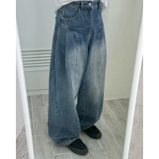 批发出货   个性百搭 褶皱休闲牛仔裤