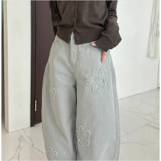 批发出货 小众<b class='q'>帅气</b>潮酷刺绣毛边花朵廓形休闲长裤女