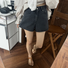 批发基础款做旧洗水磨皮<b class='q'>牛仔</b>短裤热裤