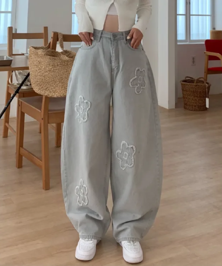 지금 레트로 거친 가장자리 작은 꽃 디자인 haru flower 청바지