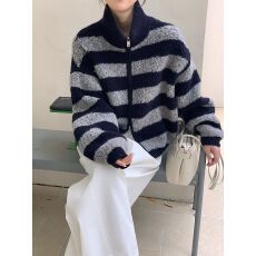 批发现 撞色条纹绵羊毛立领拉链针织<b class='q'>开衫</b>女秋冬加厚毛衣短外套