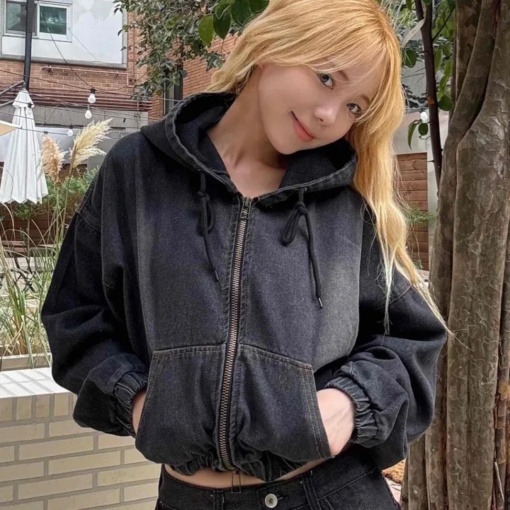 短款拉链连帽松紧下摆外套 服裝批發女裝批發服飾貨源