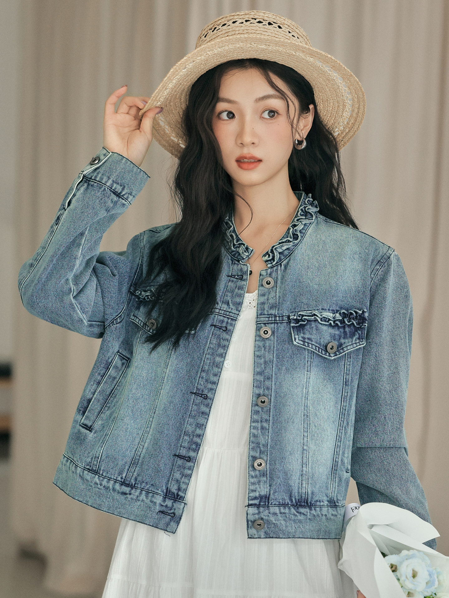 2026 봄 새로운 연령 감소 프릴 레트로 라운드 넥 데님 여성 코트 쇼트 스타일 루즈핏 다용도 재킷 맨위