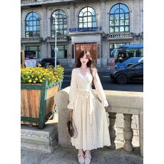 批发2239#~设计感<b class='q'>连衣裙</b>收腰长袖<b class='q'>雪纺</b>V领法式复古气质<b class='q'>连衣裙</b>~有2种