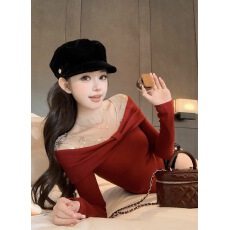 批发2259#~红色蕾丝拼接露肩T恤女秋冬圣诞氛围感短款内搭打底衫上衣