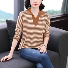批发新款带领拼色洋气上衣条纹长袖T恤女春秋中年妈妈宽松减龄打底衫