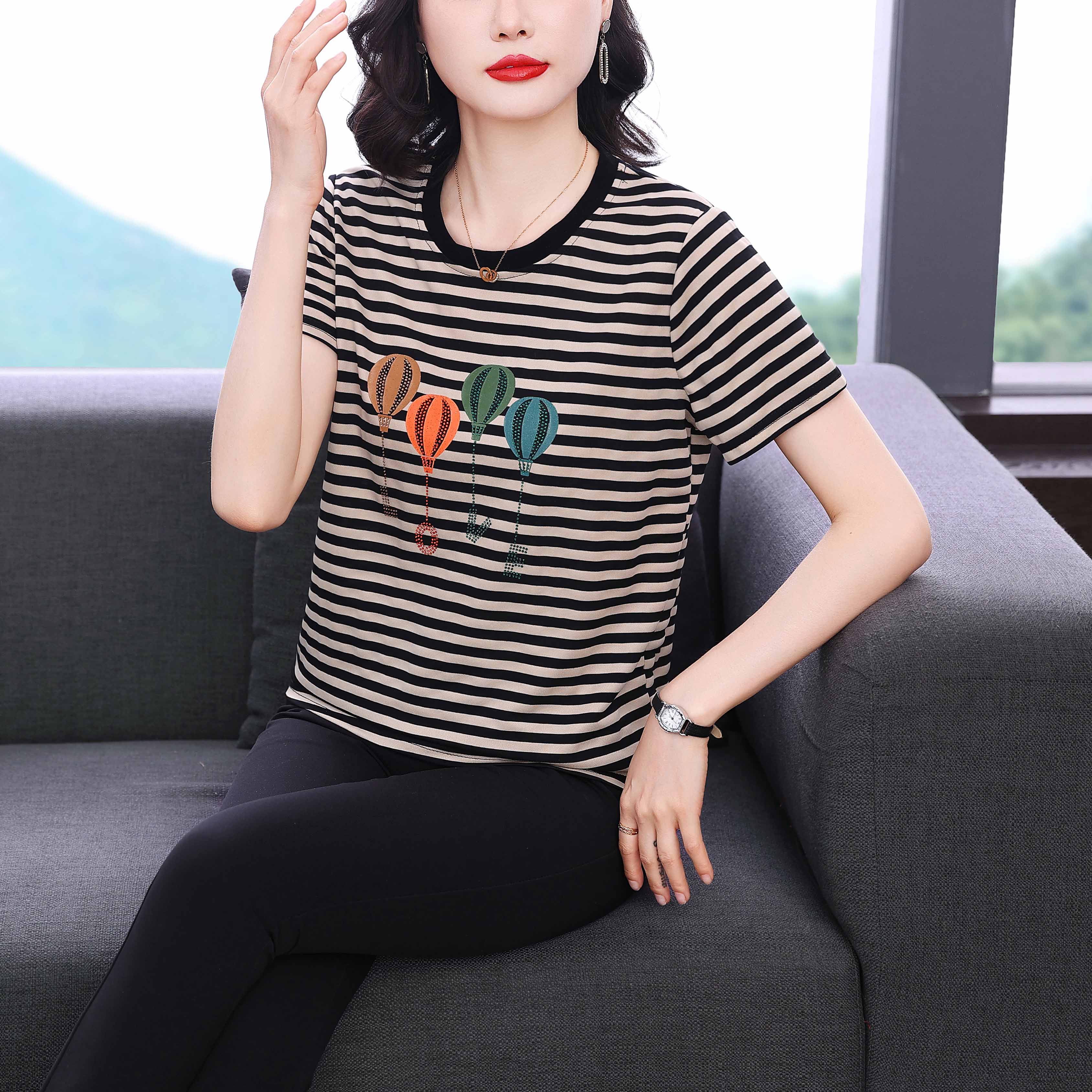 패션 어머니 드레스 라운드 넥 스트라이프 반팔 티셔츠 여름 드레스 새로운 외국 가스 연령 감소 작은 셔츠 중노년 반소매 맨위