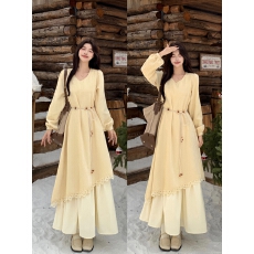 批发法式温柔风气质长袖<b class='q'>连衣裙</b>女2025秋冬新款千金感假两件长款裙子