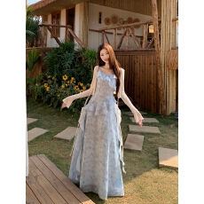 批发蓝色拼接吊带裙连衣裙女<b class='q'>春</b>夏2026新款不规则收腰显瘦气质两件套裙