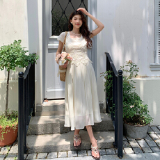 批发十三行品质 设计感方领假两件<b class='q'>连衣裙</b>时尚显瘦提花刺绣<b class='q'>长裙</b>