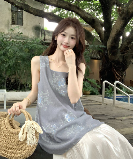 실사 정가 부드러운 바람 여름 새로운 드레스 디자인 센스 Chic 새틴 프린트 패치워크 민소매 조끼 스커트