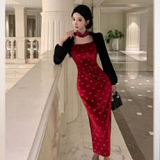 批发实拍新中式丝绒烫金喇叭袖<b class='q'>秋</b>冬改良旗袍长裙拼毛毛年会礼服连衣裙