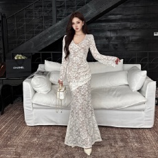 批发 实拍法式纯欲v领蕾丝连衣裙夏新款御姐性感修身气质包臀长裙