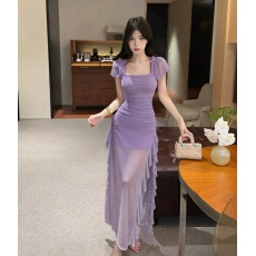 批发 实拍法式褶皱温柔风方领连衣裙收腰显瘦开叉辣妹约会长裙