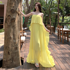 批发设计感重工压褶黄色抹胸荷叶边飘逸大摆连衣裙超仙海岛度假风<b class='q'>长裙</b>