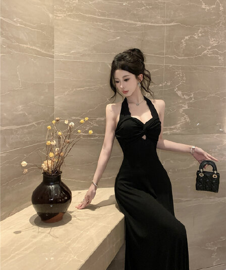 실사 여름 검정색 V넥 홀로우 아웃 주름 행침 목 백리스 품격 허리 수축 롱 코트 드레스