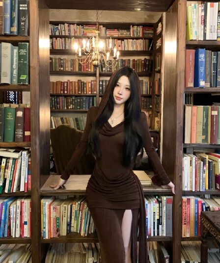 실사 아름다움 라드. 레트로 불모지 바람 후드 긴팔 드레스 주름 허리 수축 높음 트임 도루 센스 슬림해 보이는 롱 스커트