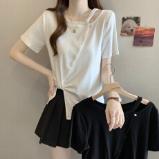 批发2026夏季新款<b class='q'>胖</b><b class='q'>MM</b><b class='q'>圆领</b>镂空不规则下摆纽结开叉设计感遮肉显瘦T恤