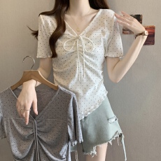 批发2026夏季新款胖MM法式气质减龄V领绑带蝴蝶结波点不规则设计感T恤