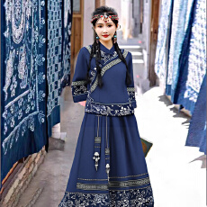 批发青花瓷新款套装广西壮族女棉麻传统演出云南贵州摄影少数民族服装